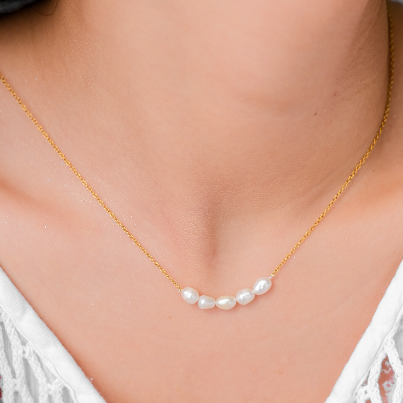 Elle Elegant Gold Pearl kaklo papuošalas