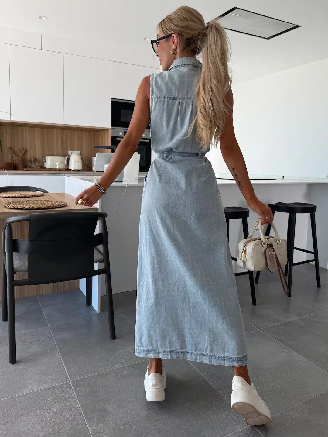 Sanne | Maxi Džinsinė Suknelė su Laiko Išbandyta Elegancija