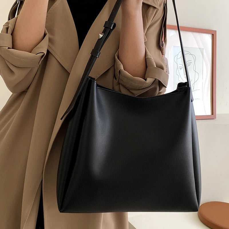 Zara - Didelė Moteriška Rankinė