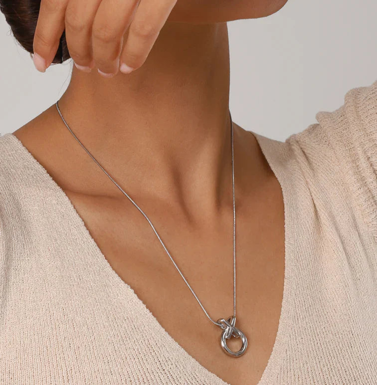 Anastasia's Golden Necklace