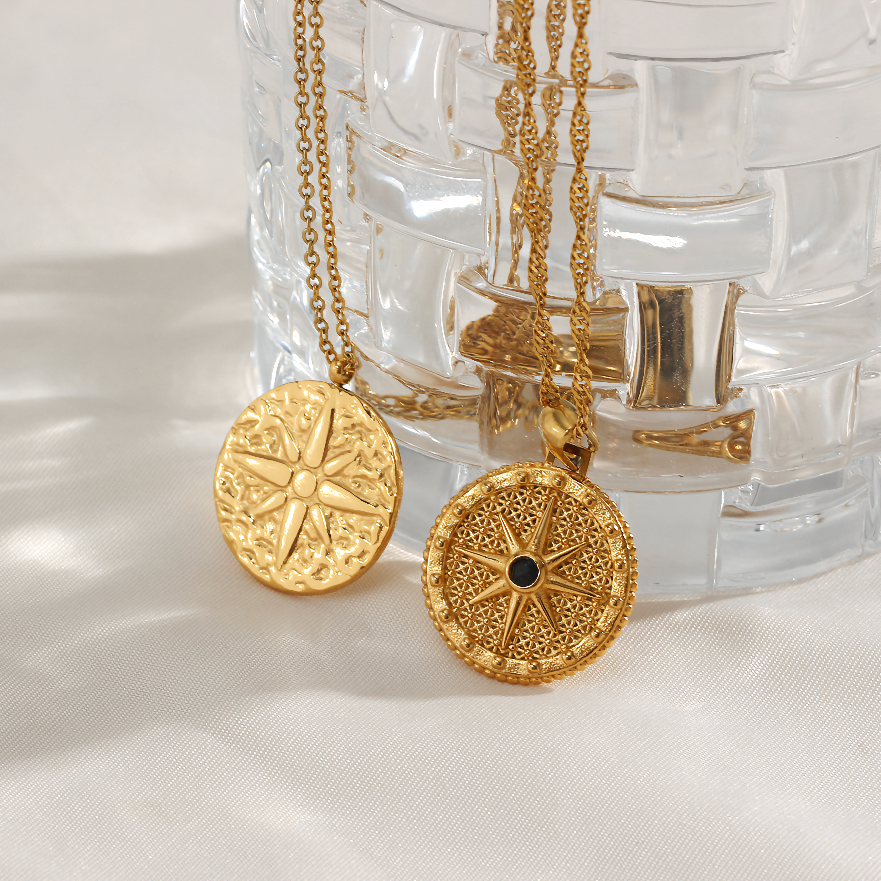 Ellie Kompaso Necklace