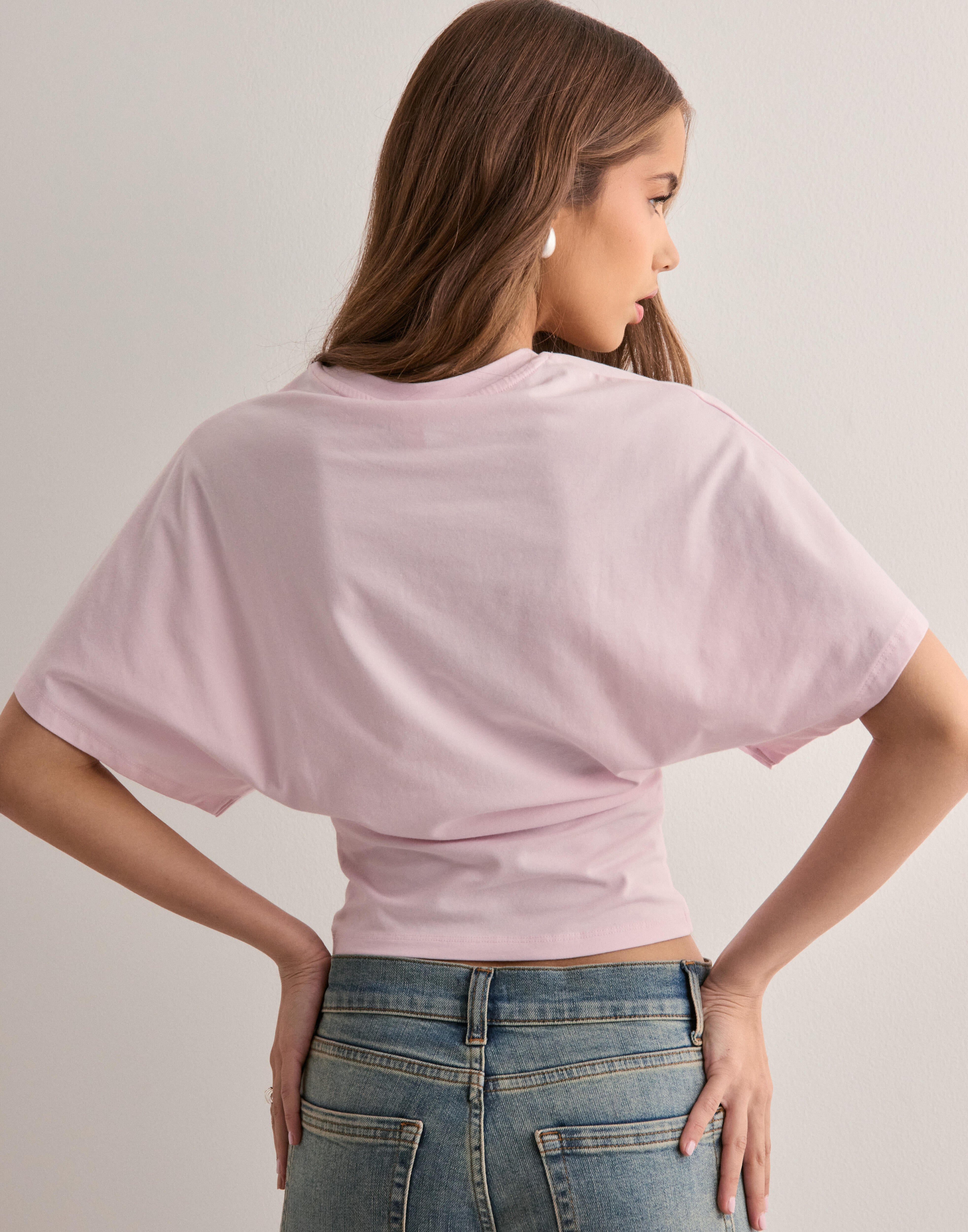 Pien | Minimalist T-Shirt